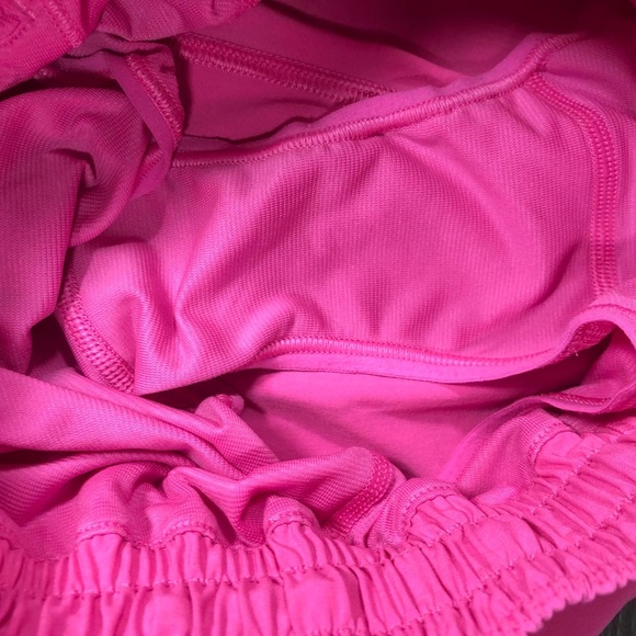 Lululemon Hotty Hot Short II *Long 4" LR - Picture 2 of 8